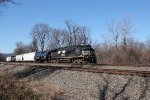 NS 4278 takes train 18N east at MP 116